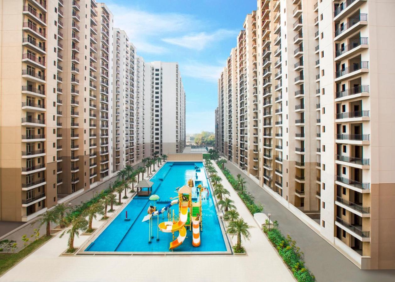 Downtown Delight With Swimming Pool Apartment Lucknow Exterior photo